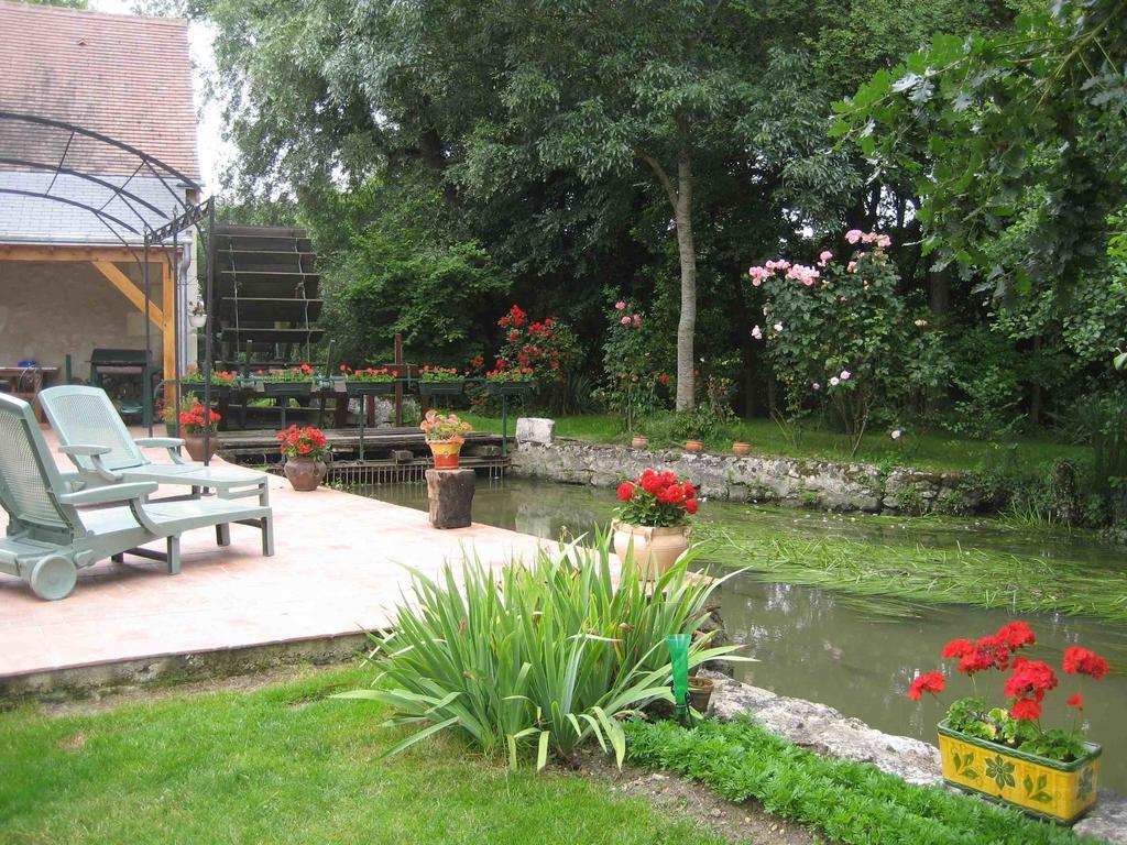 Le Moulin Des Foulons Bed and Breakfast Chédigny Exteriör bild